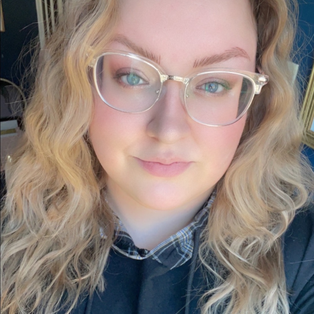 Meet your Posher, Brittany